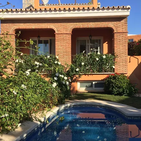 With Heated Private Pool, Sea View& Turkish Sauna Vila
