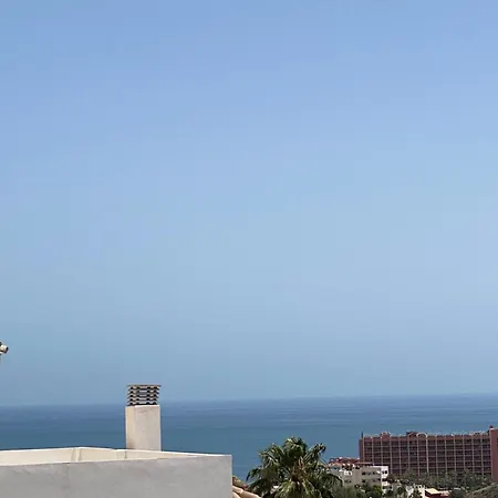 With Heated Private Pool, Sea View& Turkish Sauna Vila Benalmádena