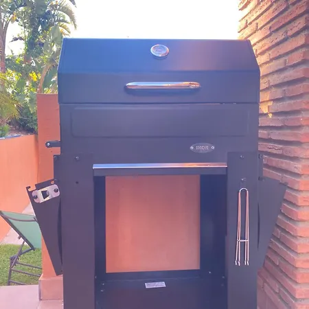 With Heated Private Pool, Sea View& Turkish Sauna Villa Benalmádena